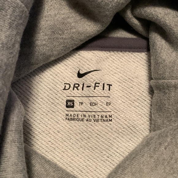 Nike Dri-Fit Gray Cowl/Turtleneck Sweatshirt - Picture 14 of 15